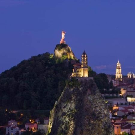 Bel Appartement Au Coeur Du Puy En Velay Le Puy-en-Velay Екстериор снимка